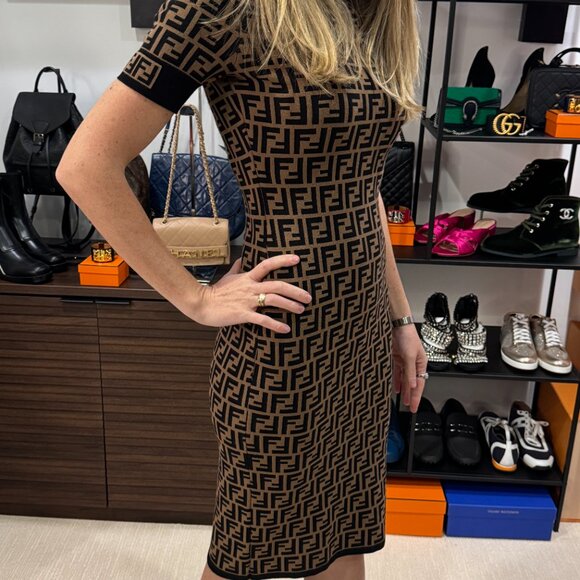 *AUTHENTIC* FENDI - Long Logo Dress, Size 36 - Picture 4 of 9